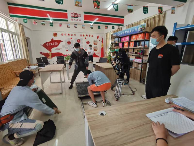 长安区广告片拍摄公司：极简主义践行者，少即是多的视觉哲学